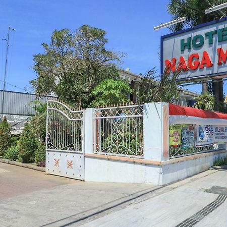 Naga Mas Hotel Mojokerto Dış mekan fotoğraf